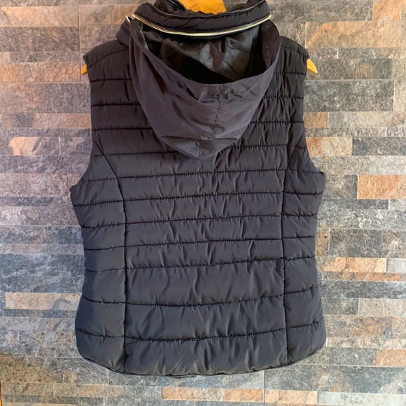 Women’s YMI Black Puffer Vest with Fleece Lining Size L - Picture 2 of 13